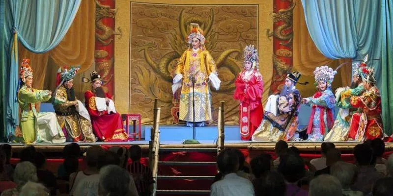 5 Caracteristicas y Elementos Claves del Genero Dramatico y Teatral image 4